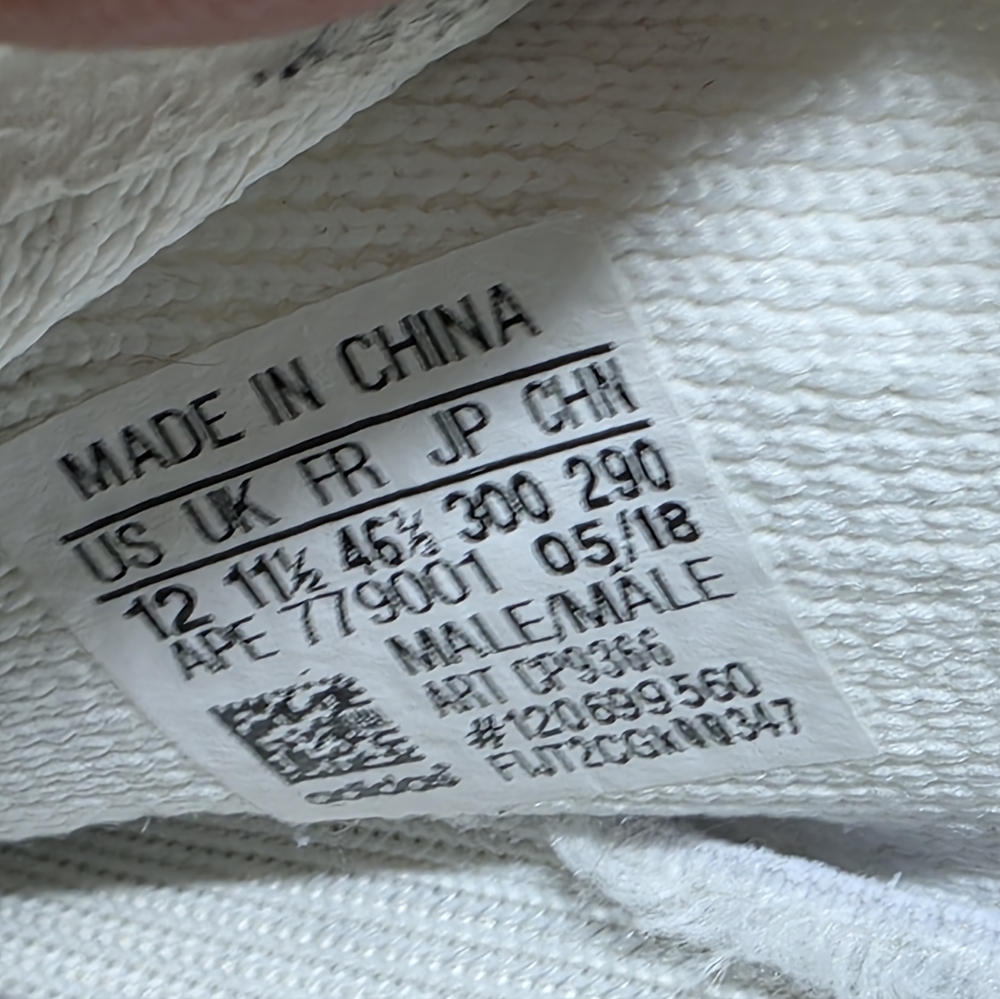 Adidas Yeezy Boost 350 V2 Cream Triple White Low Sneakers Mens Size 12 - Picture 4 of 8